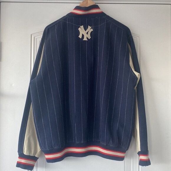 NEW YORK YANKEES COMMEMORATIVE VINTAGE JACKET SIZE LARGE EXCELLENT CONDITION! - Picture 3 of 10